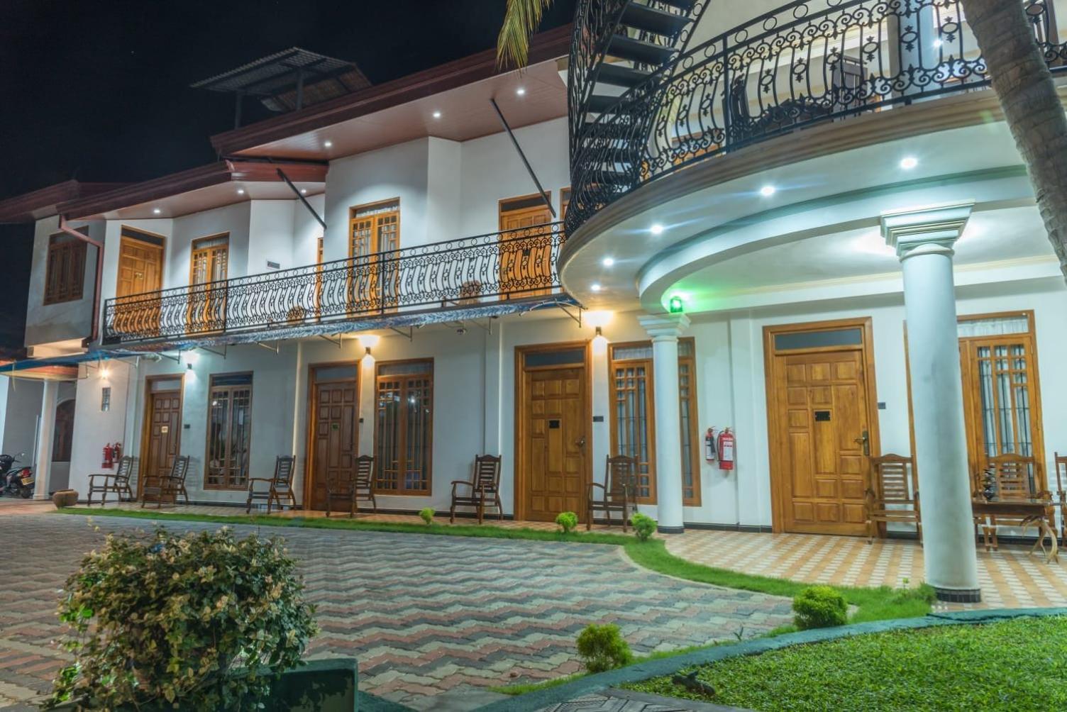 L S Lanka Boutique Hotel Dambulla Exterior photo